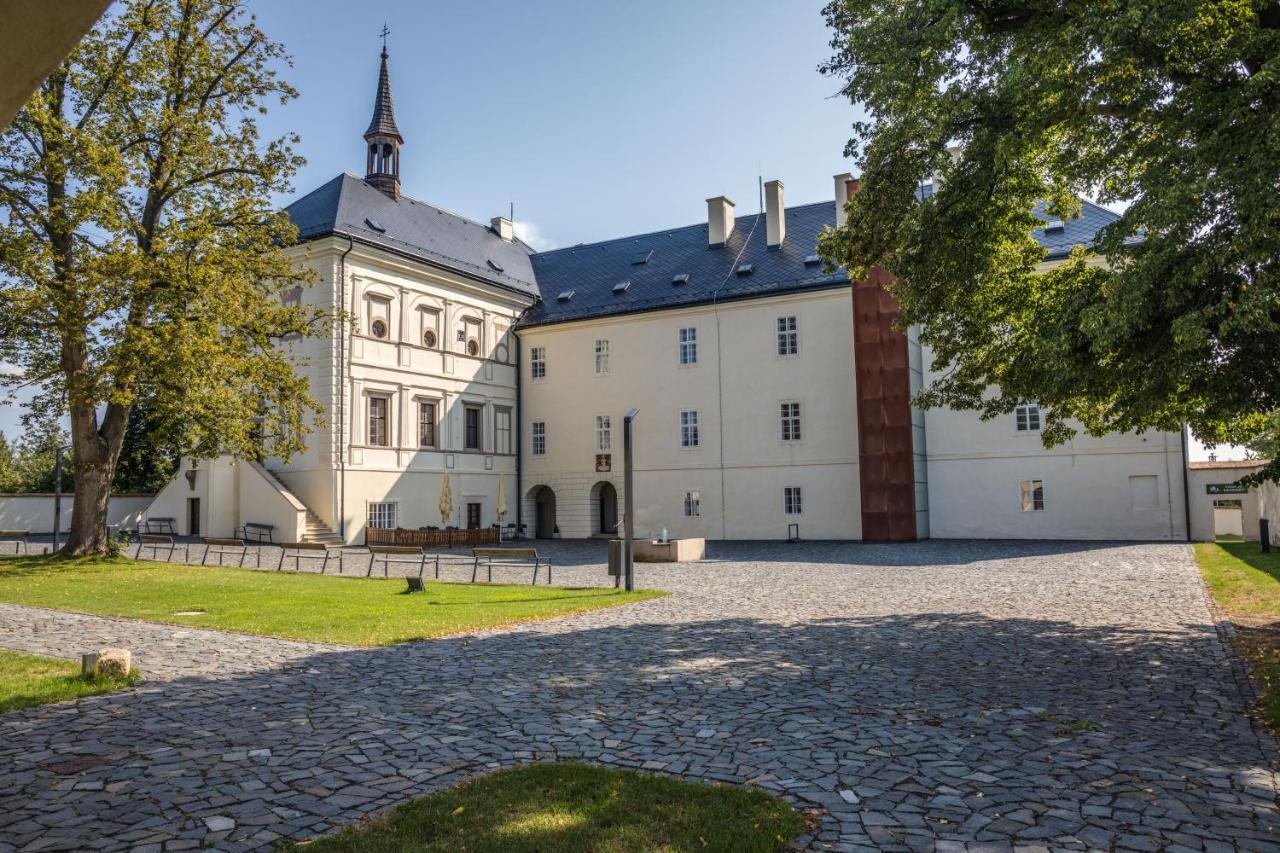 Hotel Zamek Svijany 외부 사진